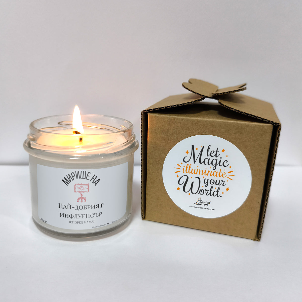 Мирише на най-добрият инфлуенсър (според мама) Ароматна соева свещ